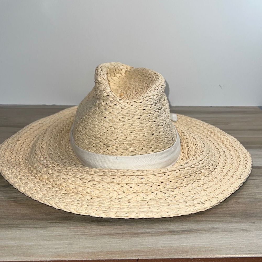 Ava & Aiden Straw Hat With White Tie